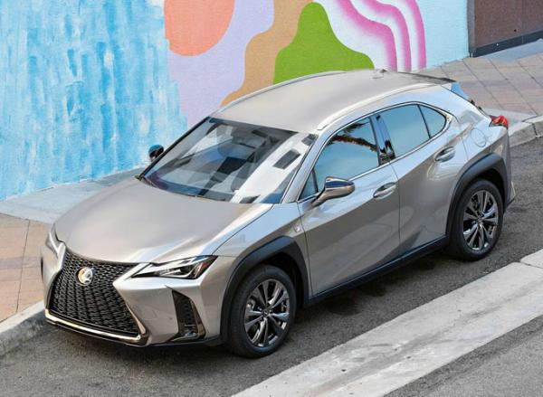 Lexus UX. Фото Lexus