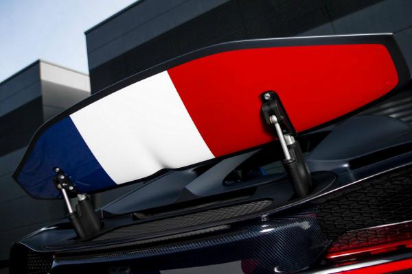 Bugatti выпустит самый дорогой гиперкар в истории - 1