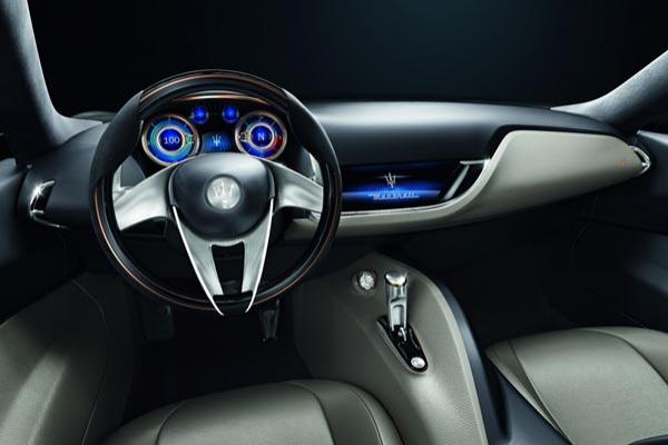 Maserati готовит к серии новый спорткар - 1