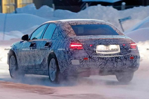 Шпионы поймали новый Mercedes S-Class - 1