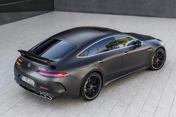 Mercedes-Benz довез четырехдверный AMG GT до России - 2