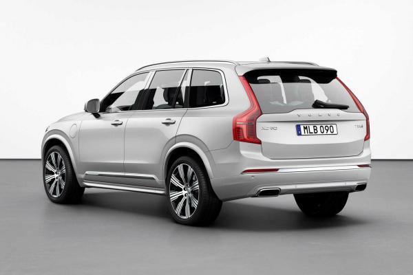 Volvo выкатила XC90 после рестайлинга - 3