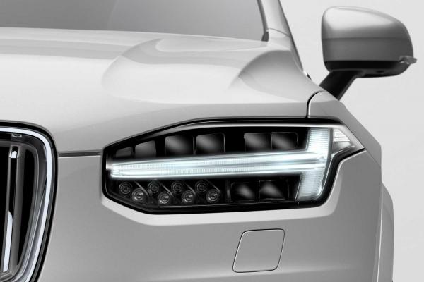 Volvo выкатила XC90 после рестайлинга - 4