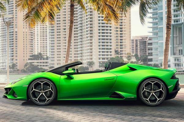 Lamborghini снесла крышу обновленному Huracan - 2