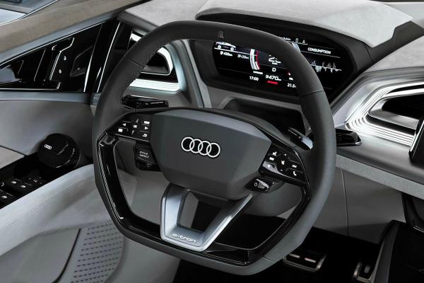 Audi   "" Q4 e-tron - 2