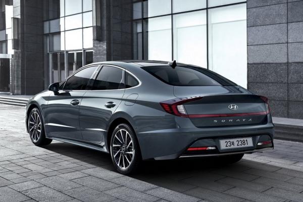 Hyundai Sonata меняет поколение - 2