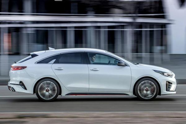 Kia оценила ProCeed в рублях - 2