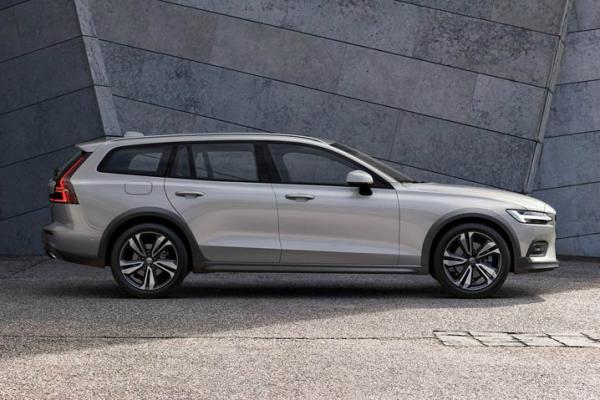 Volvo повесила ценники на V60 Cross Country - 2