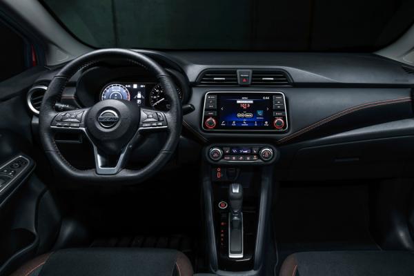 Nissan Versa меняет поколение - 1