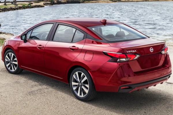 Nissan Versa меняет поколение - 2