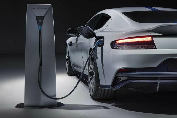 Новый Aston Martin Джеймса Бонда отправился в серию - 1