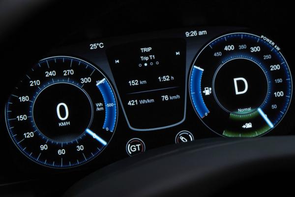 Новый Aston Martin Джеймса Бонда отправился в серию - 4