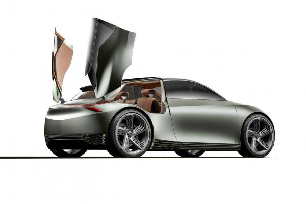 Genesis примеряется к молодежному сити-кару - 1