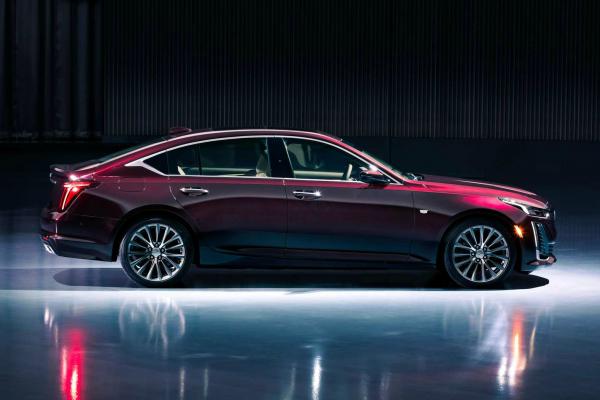Cadillac выкатил новый седан - 3