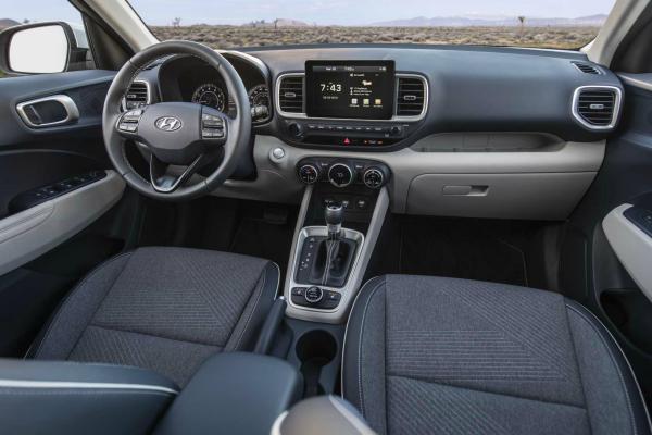 Hyundai показала свой самый маленький SUV - 2