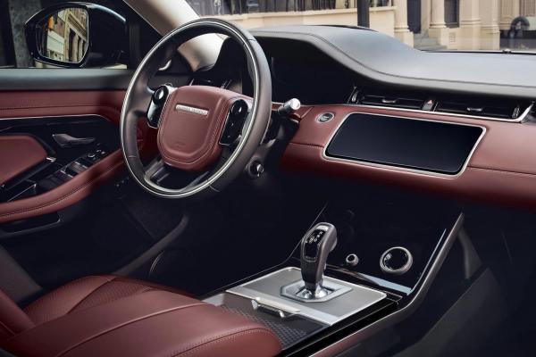 Новый Range Rover Evoque вышел в продажу - 1