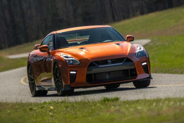 Nissan уводит GT-R и Juke - 1