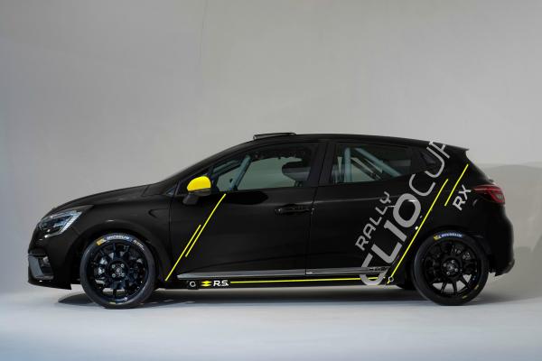 Renault выкатила трековые Clio - 1