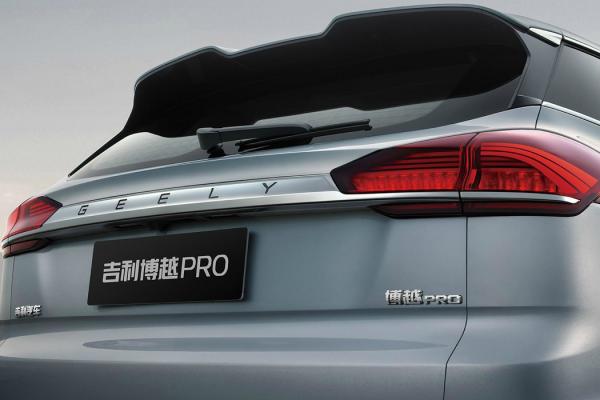 Китайский Geely Atlas прошел рестайлинг - 3