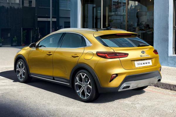 Kia сняла покрывало с кроссовера XCeed - 1