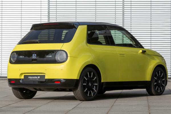 Honda рассказала все о новом хэтчбеке - 2