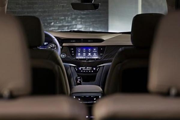 Cadillac вывел на рынок новый кроссовер - 2