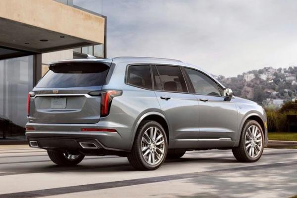 Cadillac вывел на рынок новый кроссовер - 3