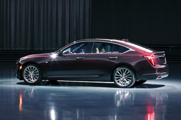 Cadillac оценил нового конкурента BMW 5-Series - 2