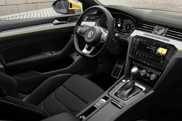 VW назвал сроки релиза Arteon в России - 1