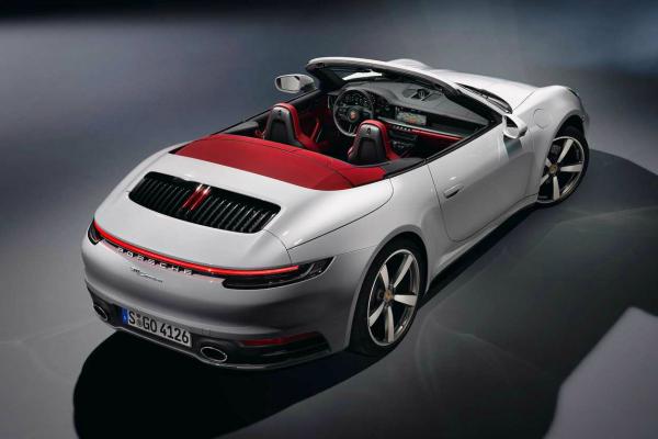 Porsche показала и оценила базовые 911 - 3