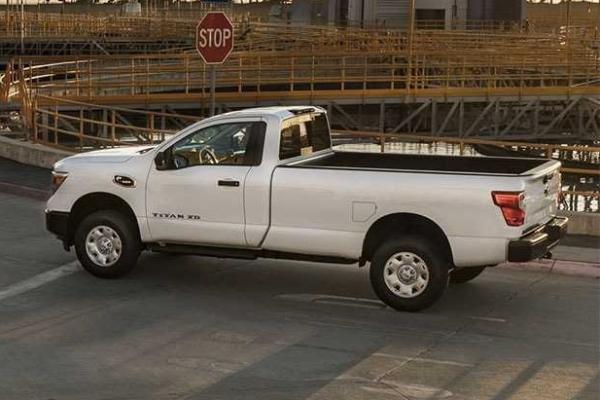 Nissan реформирует силовую гамму Titan - 2