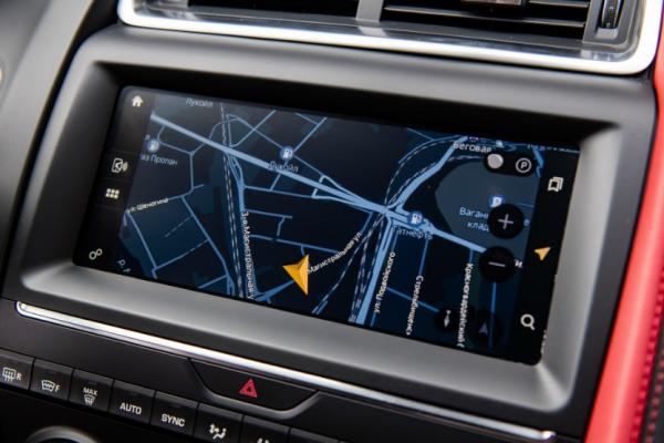 Яндекс.Авто добрался до Jaguar и Land Rover - 1