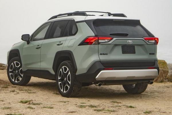 Toyota назвала дату старта нового RAV4 - 4