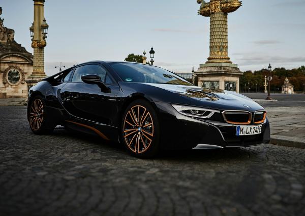 BMW i8. Фото BMW