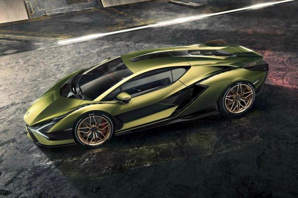 Lamborghini выкатила свой мощнейший суперкар - 2