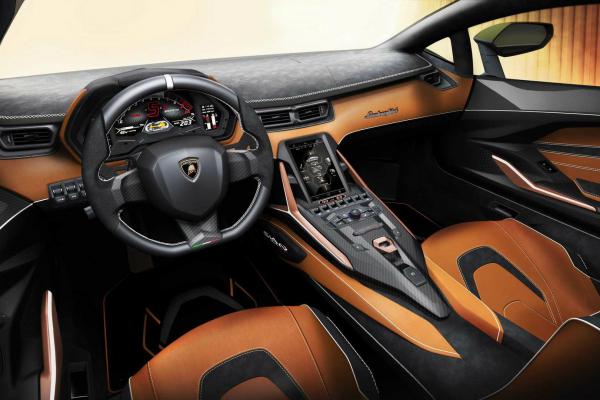 Lamborghini выкатила свой мощнейший суперкар - 3