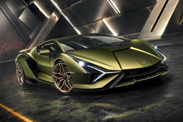 Lamborghini выкатила свой мощнейший суперкар - 4
