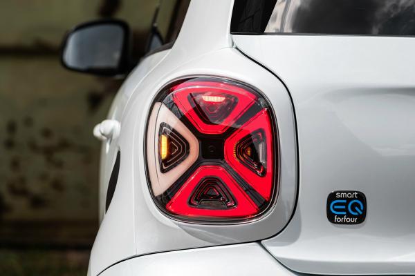 Smart "убил" все модели с ДВС - 5