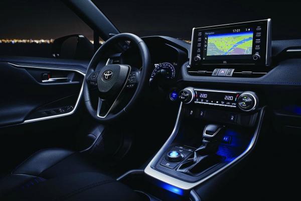 Новый Toyota RAV4 одобрен для России - 1