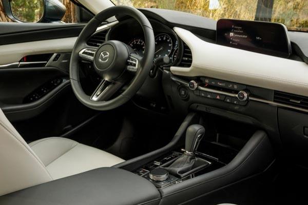 В Россию едет новый Mazda3 Sedan - 1