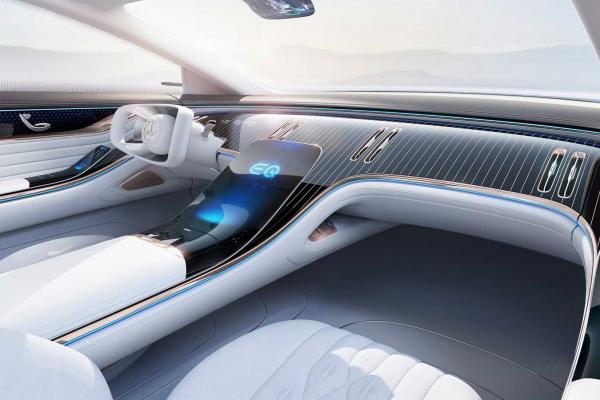 Mercedes подключает S-Class к розетке - 4