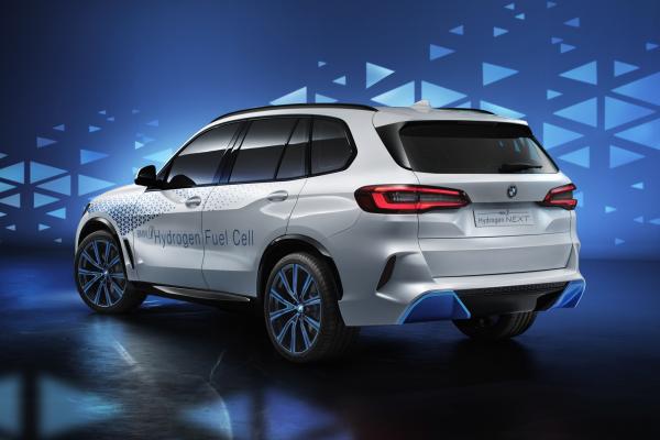 BMW X5 поехал на водороде - 2