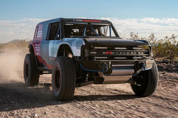 Ford ,   Bronco - 2
