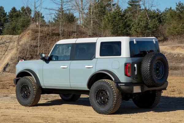 Ford     Bronco - 2