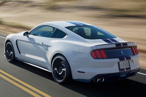 Ford   Mustang Shelby GT350 - 2