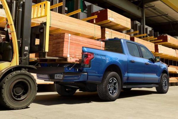 Ford    F-150  - 2