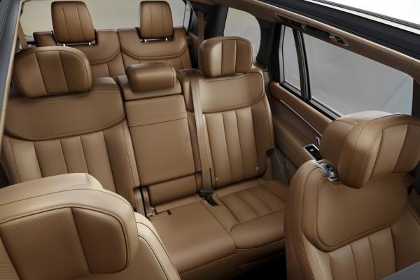  Range Rover    BMW - 3