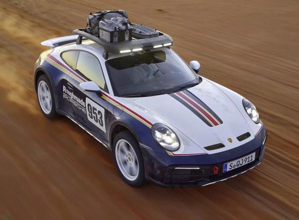 Porsche 911 Dakar.  Porsche 