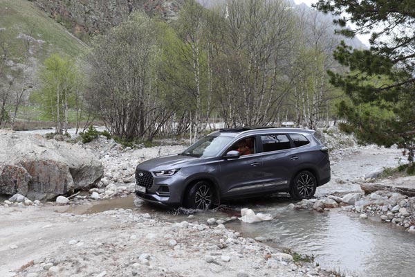 Тест-драйв Chery Tiggo 8 Pro Hybrid - 21