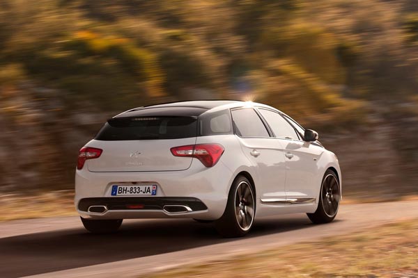 Тест-драйв Citroen DS5 - 8